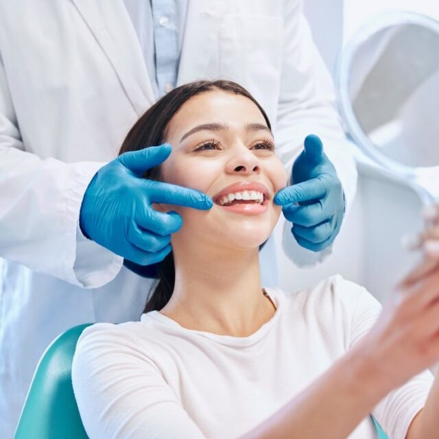 https://thedentistlv.com/wp-content/uploads/2024/05/Oral-surgeon-las-vegas-640x640.jpg